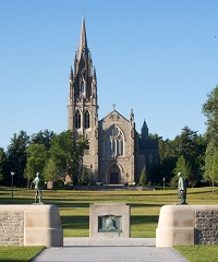 Christmas Candlelight Services | Mercersburg Academy, Irvine Memorial Chapel